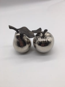 Salt Shakers Apple n' Pear